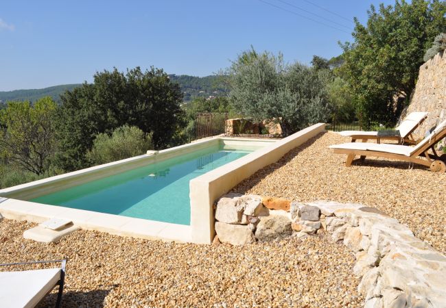 Maison à Cotignac - Le Collet en Provence : confort et vue exceptionnelle