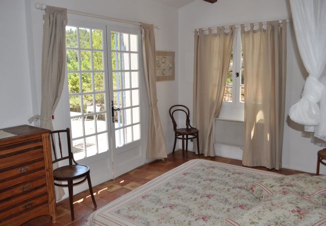 Maison à Cotignac - Les 2 Palmiers : 6 à 10 vacances détente en Provence