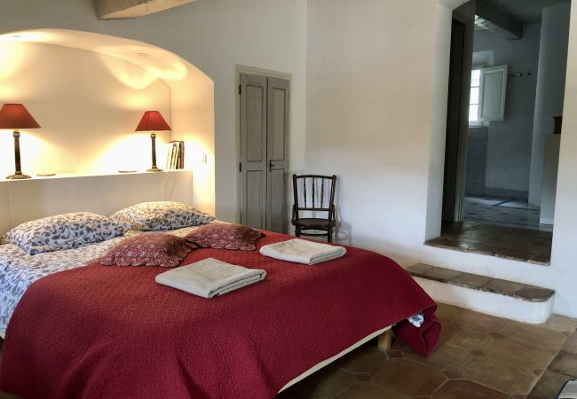 Maison à Cotignac - Les 2 Palmiers : 6 à 10 vacances détente en Provence Maison à Cotignac - Les 2 Palmiers : 6 à 10 vacances détente en Provence