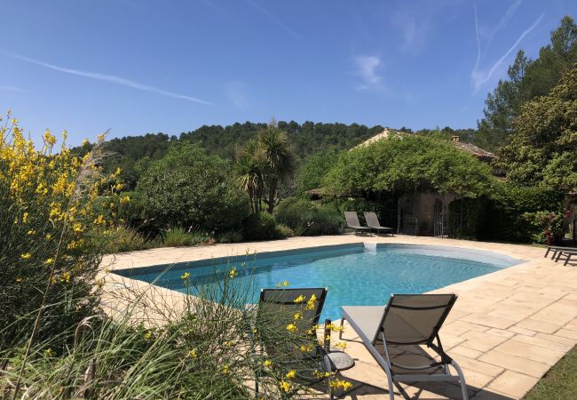 Maison à Cotignac - Les 2 Palmiers : 6 à 10 vacances détente en Provence Maison à Cotignac - Les 2 Palmiers : 6 à 10 vacances détente en Provence