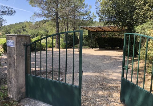Maison à Cotignac - Les 2 Palmiers : 6 à 10 vacances détente en Provence Maison à Cotignac - Les 2 Palmiers : 6 à 10 vacances détente en Provence