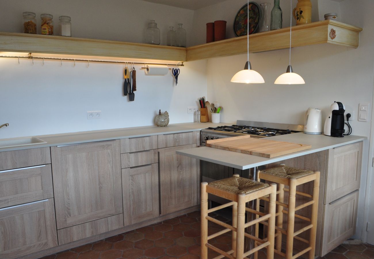 Maison à Cotignac - Les 2 Palmiers : 6 à 10 vacances détente en Provence Maison à Cotignac - Les 2 Palmiers : 6 à 10 vacances détente en Provence