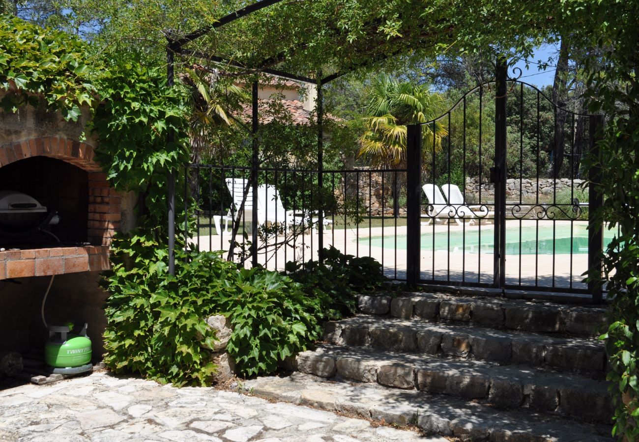 Maison à Cotignac - Les 2 Palmiers : 6 à 10 vacances détente en Provence Maison à Cotignac - Les 2 Palmiers : 6 à 10 vacances détente en Provence