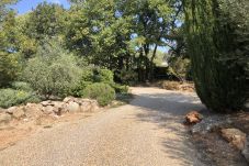 Maison à Cotignac - Les Valérianes, location saisonnière 3* en Provence avec piscine privée