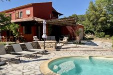 Maison à Cotignac - Les Valérianes, location saisonnière 3* en Provence avec piscine privée