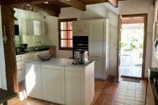 Maison à Cotignac - Les Valérianes, location saisonnière 3* en Provence avec piscine privée