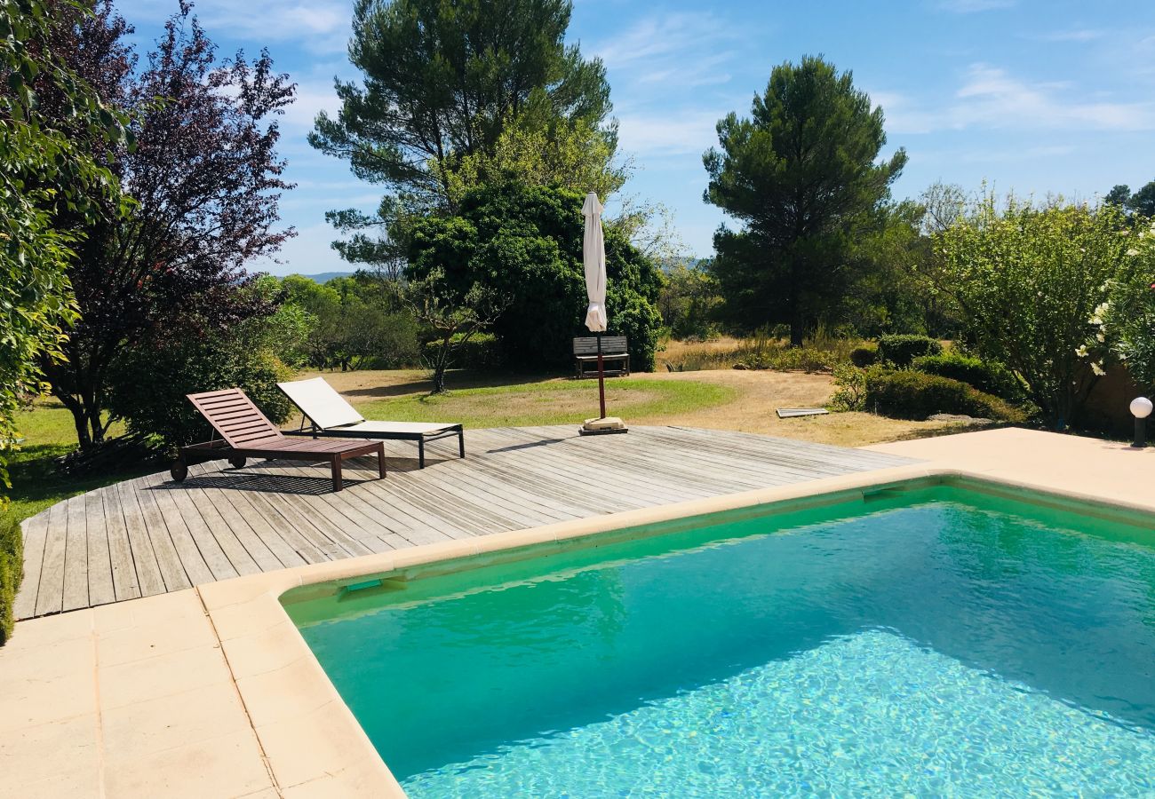 Maison à Cotignac - La Ralaye : tranquillité à proximité des commerces et restaurants Maison à Cotignac - La Ralaye : tranquillité à proximité des commerces et restaurants