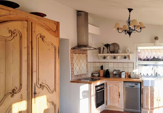Maison à Cotignac - La Belle Etoile : terrasse et jardin privé avec vue exceptionnelle Maison à Cotignac - La Belle Etoile : terrasse et jardin privé avec vue exceptionnelle