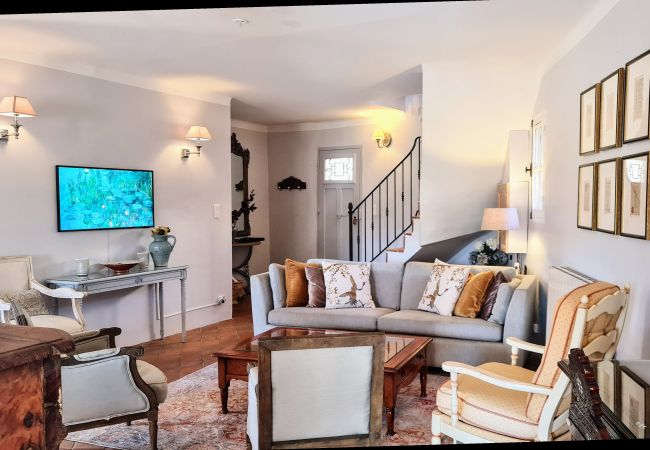 Maison à Cotignac - La Belle Etoile : terrasse et jardin privé avec vue exceptionnelle Maison à Cotignac - La Belle Etoile : terrasse et jardin privé avec vue exceptionnelle