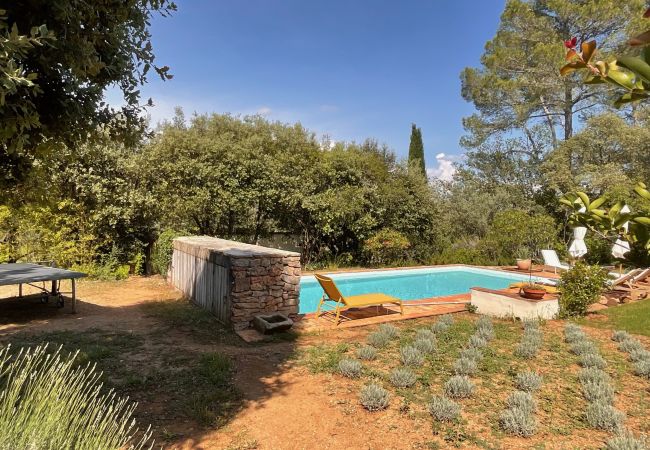 Maison à Carcès - La Cadenière : vacances en famille ou entre amis Maison à Carcès - La Cadenière : vacances en famille ou entre amis