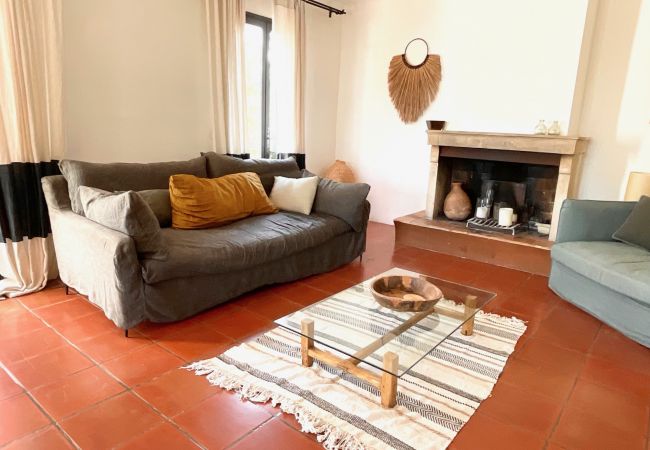 Maison à Carcès - La Cadenière : vacances en famille ou entre amis Maison à Carcès - La Cadenière : vacances en famille ou entre amis