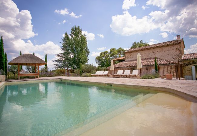 Villa à Cotignac - Li Sian Ben : Vacances de charme au coeur du Vignoble Villa à Cotignac - Li Sian Ben : Vacances de charme au coeur du Vignoble