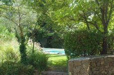 Maison à Cotignac - Bastide du murier : Location saisonnière en Provence Nature 
