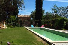 Villa à Cotignac - Le 8 Clos, superbe domaine avec piscine privée à Cotignac